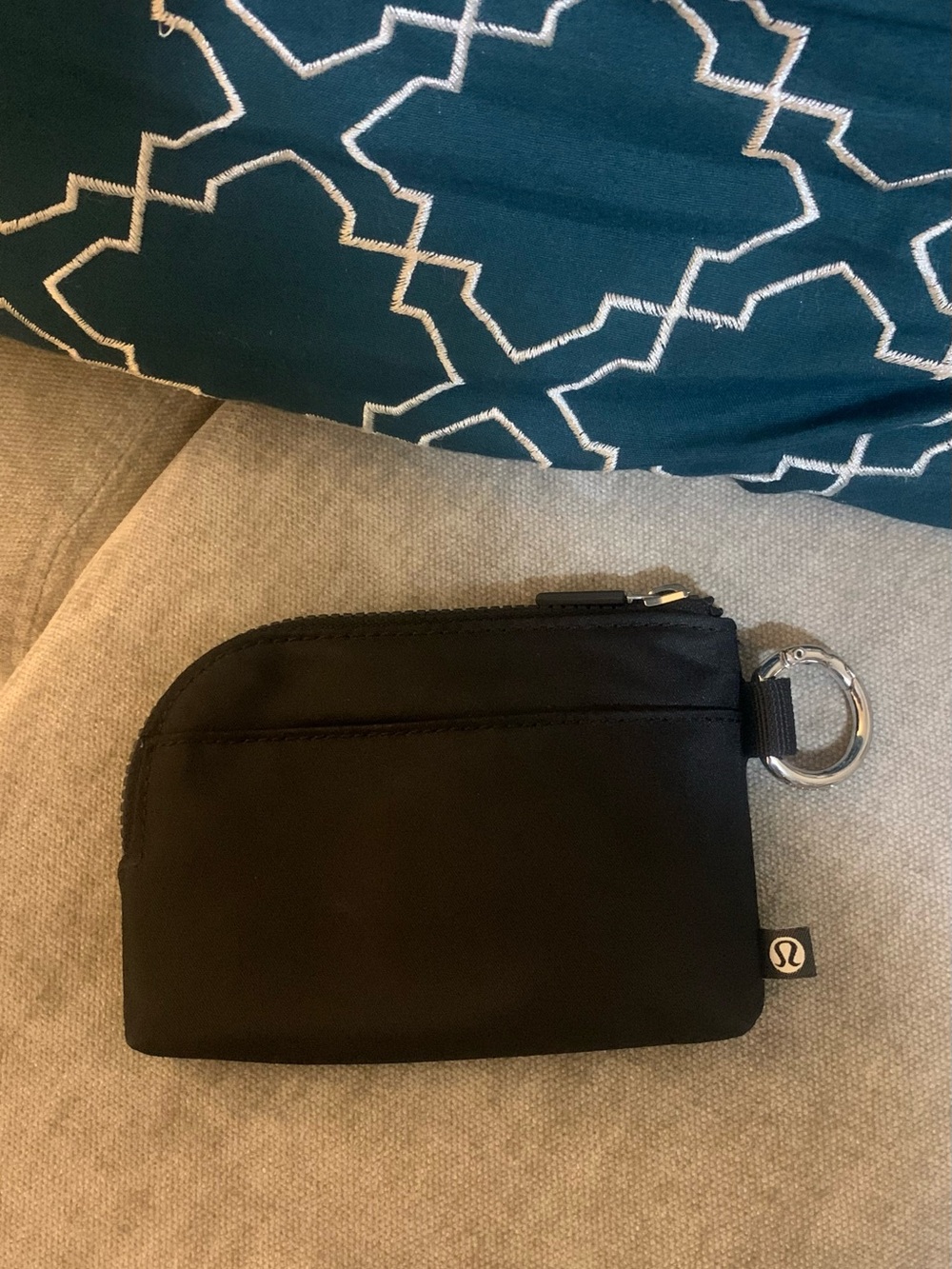Lululemon Clippable Card Pouch - Picture 3 of 3